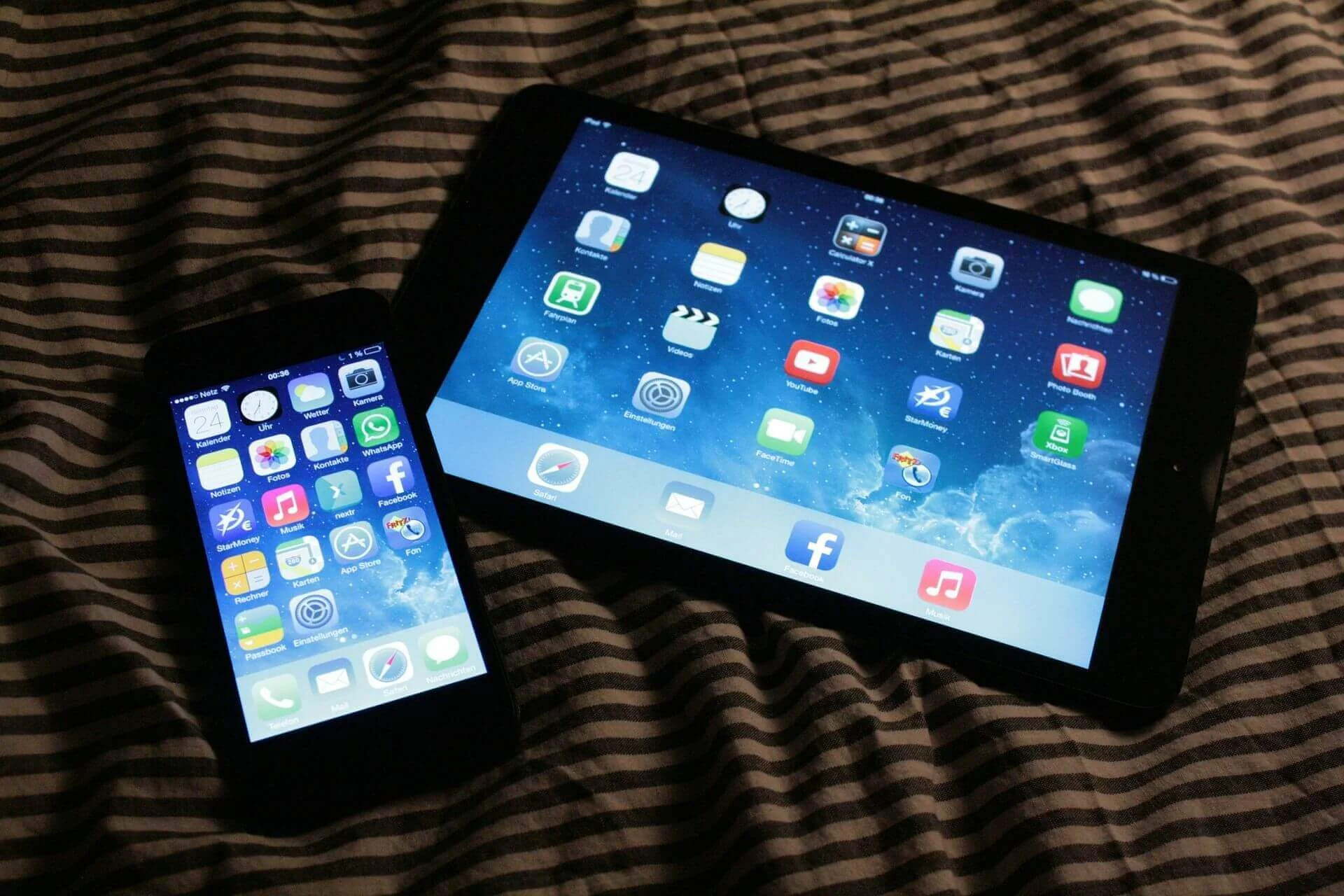naturally-improve-sleep-tablet-phone-bed