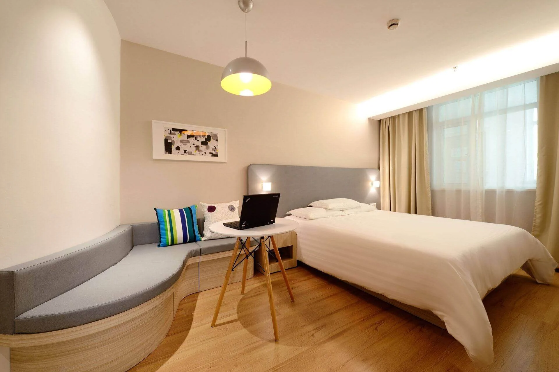 bedroom-spring-clean-table