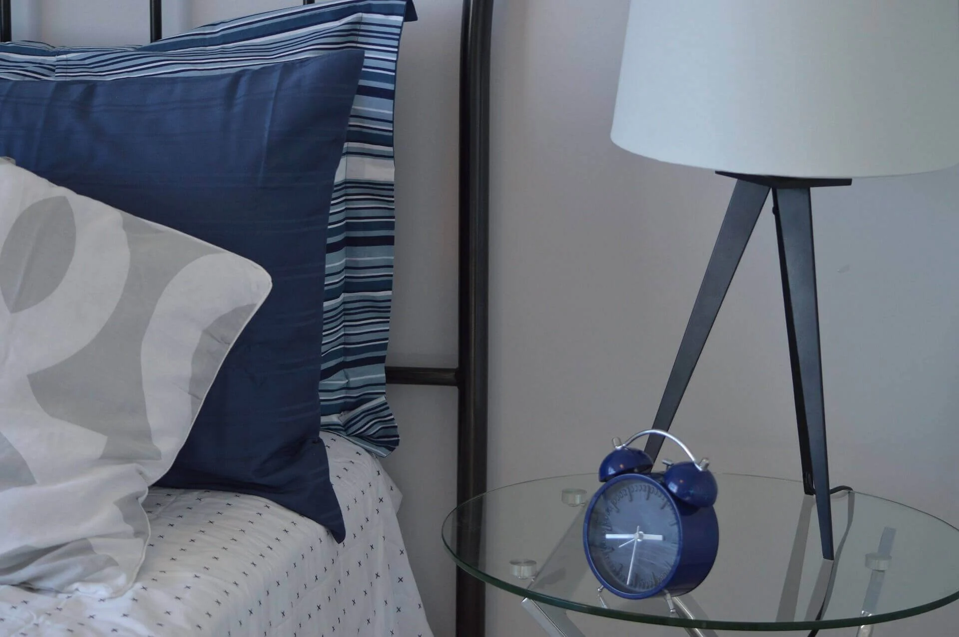 guest-room-bedroom