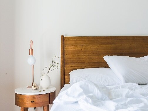 bed_with_clean_thumb