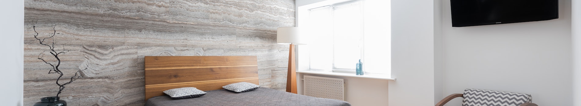 Style Guide: The Minimalist Bedroom